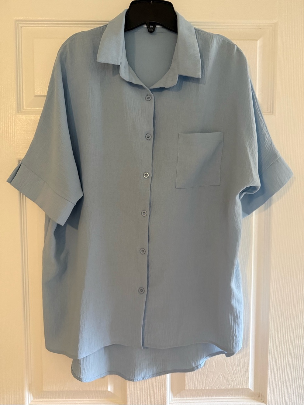 Amazon Women's Light Blue Short-Sleeve Button-Down Shirt